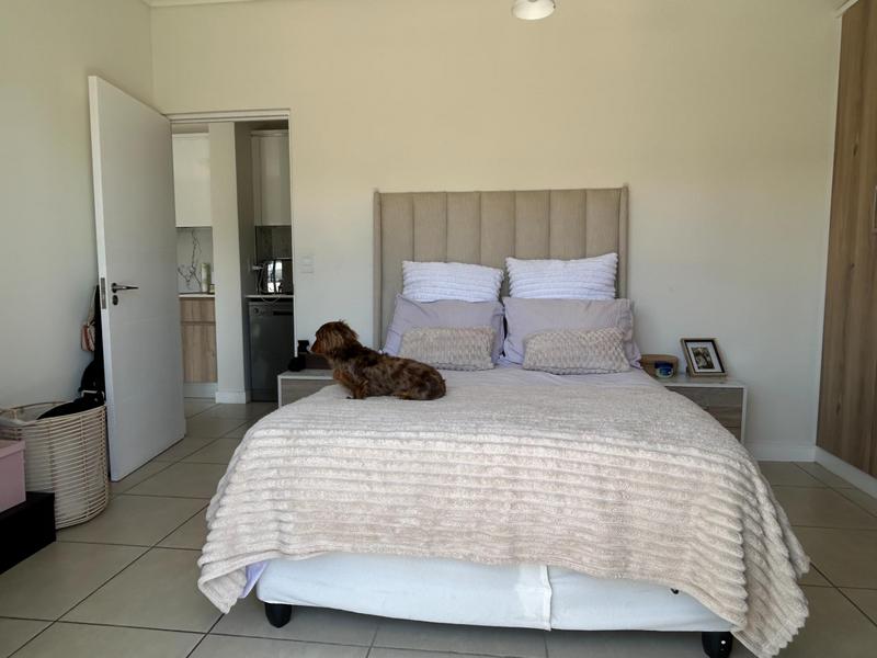 To Let 1 Bedroom Property for Rent in Sandown Western Cape